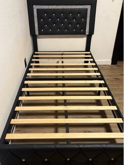 Twin bed frame n mattress