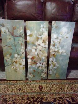 Beautiful Set Of 3 Pictures Frames 
