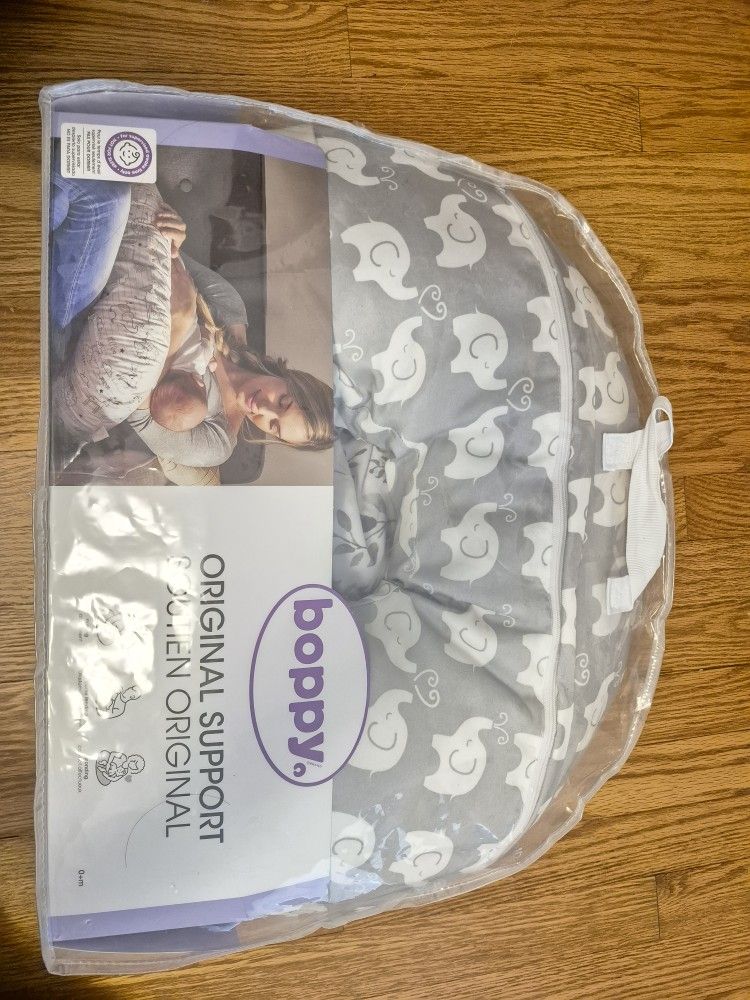boppy pillow & Extra Cover