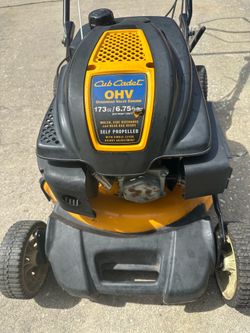 Cub cadet self propelled lawnmower