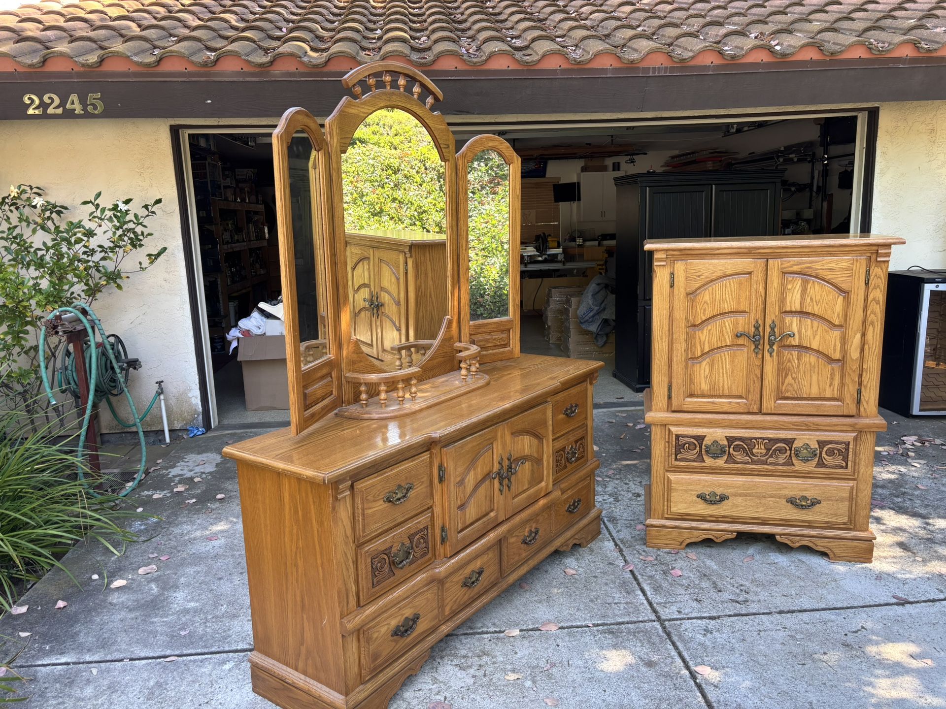 Dresser & Chest With Mirror