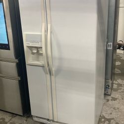 Whirlpool Side By Side Fridge 