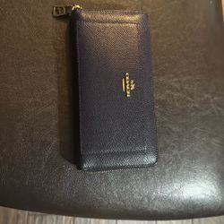 coach wallets for women  blue  Gold Good 👍🏻 