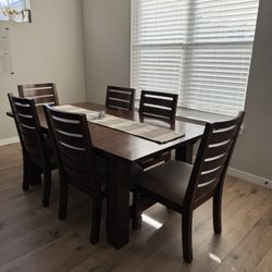 Solid Wood Table And 6 Chairs 