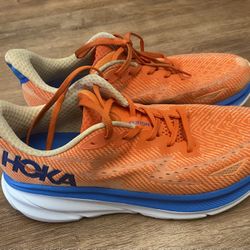 Hoka One One Clifton 9 Men’s Shoes.  Size 10 D