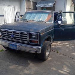 1983 short bed Ford F150, six cylinder motor, not working