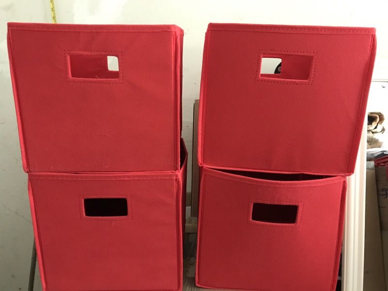 Set of 4 red storage bins