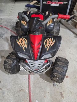 Power Wheels Hot Wheels Kawasaki KFX 12V Kids' ATV