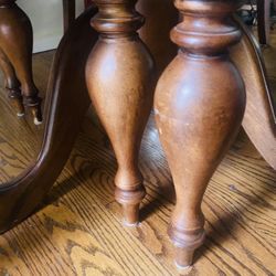 Vintage Wood Oak Round Table