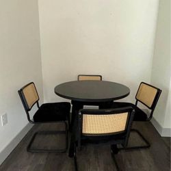 Circle Dining Table And Chairs