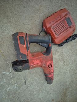 Hilti Rotor Hammer Drill For Sale Works Strong Battery And Charger Include