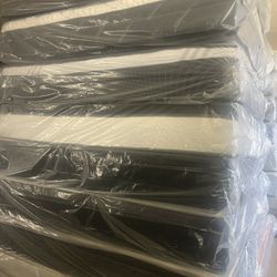 King size mattresses for sale $199