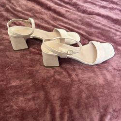 Women’s Size 8 Beige Suede Heels