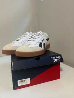 Reebok Men’s White Black Gum Low Top Sneakers Size 12 New With Box