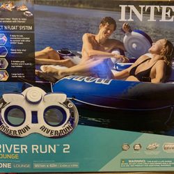 INTEX RIVER RUN 2 CONNECT N” FLOAT SYSTEM ASKING $50 FIRM ON PRICE