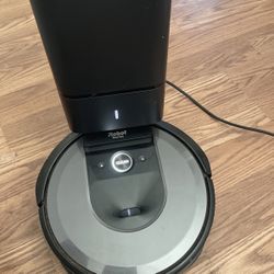 iRobot  Roomba i7+ (7550) Self Empty Bin
