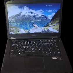 Fast Dell Laptop • i5 • 14" • 4 GB RAM • 256gb SSD • Windows 10 Pro • Office