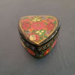 Vintage Heart Shaped Paper Mache Trinket Box, Black with Flowers