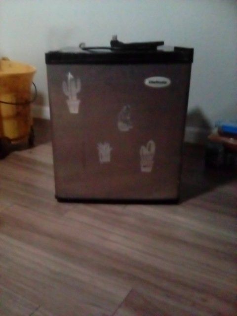 Chefmate Mini Fridge