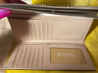 Brand new - Michael Kors wallet