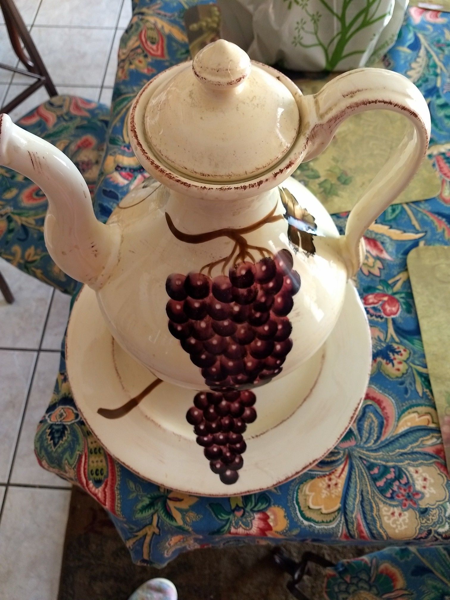 Set de jarron y platon de ramo de uvas