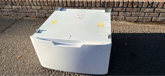 Laundry Pedestal for Washer and Dryer