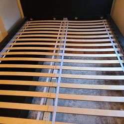 Black Queen Bed
