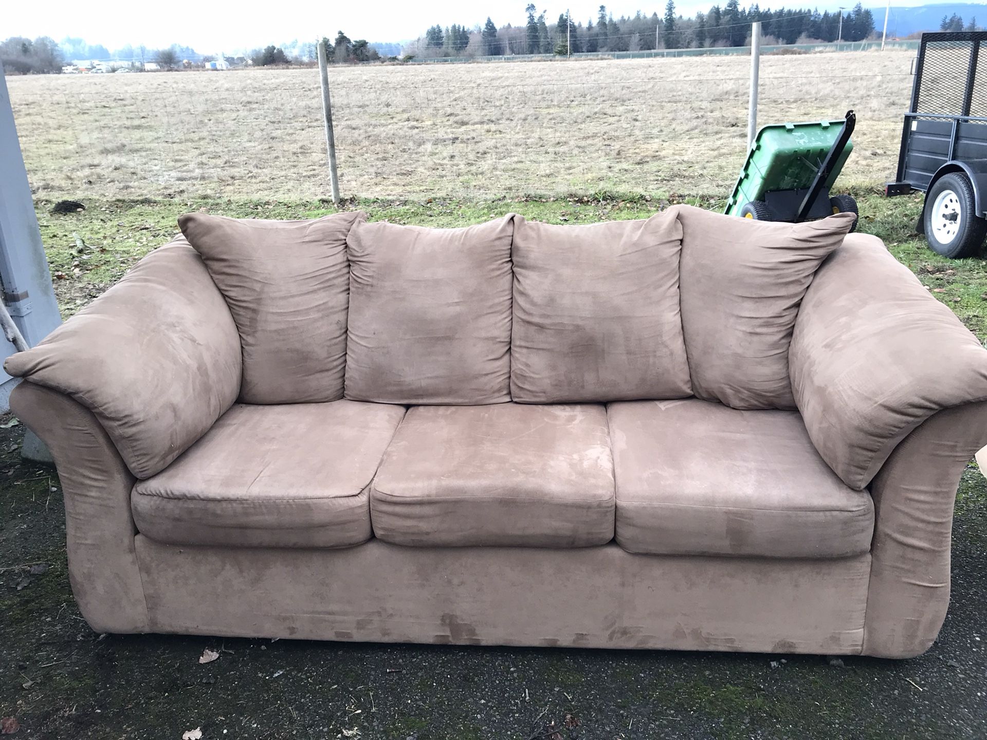 Set Of Lightly Used Tan Couches for Sale in Tumwater, WA OfferUp