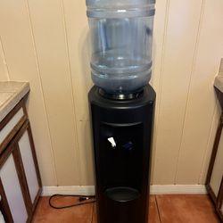 Water Dispenser