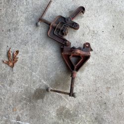 Table Pipe Vice 