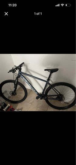 Specialized mountain Bike XL 29 inch tires