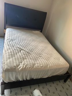 Bed frame & Mattress