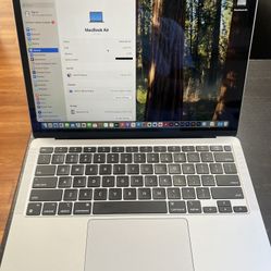 Used Macbook Air 13inch M1 