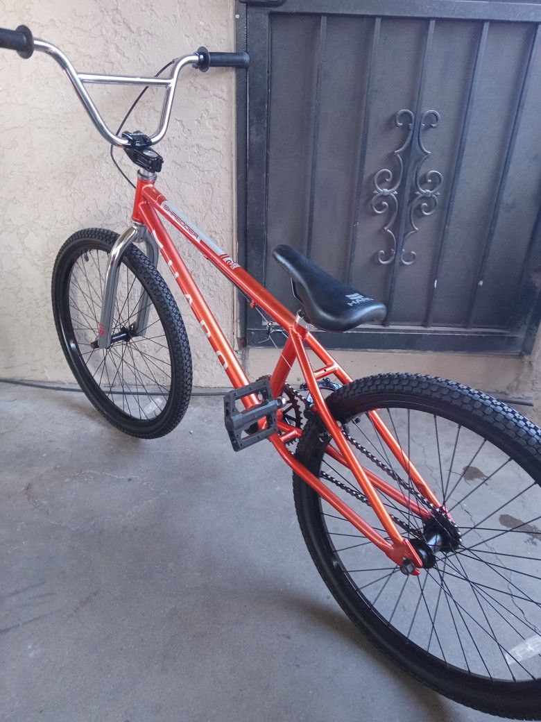 24 " BMX BIKE HARO TIRES Size 24 Very Good Condition