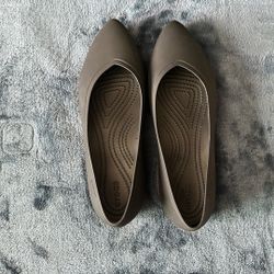 Women’s Cross Dress Flats