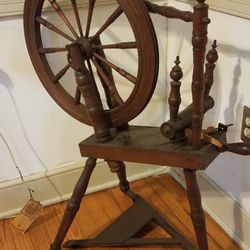 Antique Spinning Wheel 