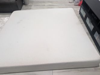 Memory Foam King Size Mattress With Removable Cover
