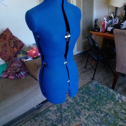 Adjustable Dress Form