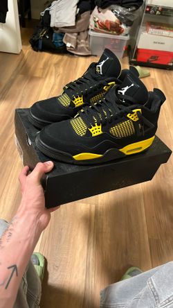 Jordan 4 Thunder Size 11