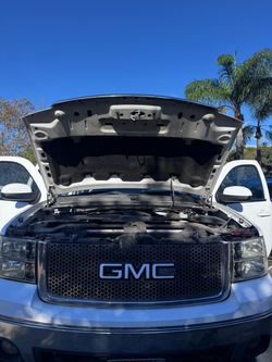 GMC Sierra 07-13 front stainless steel grill