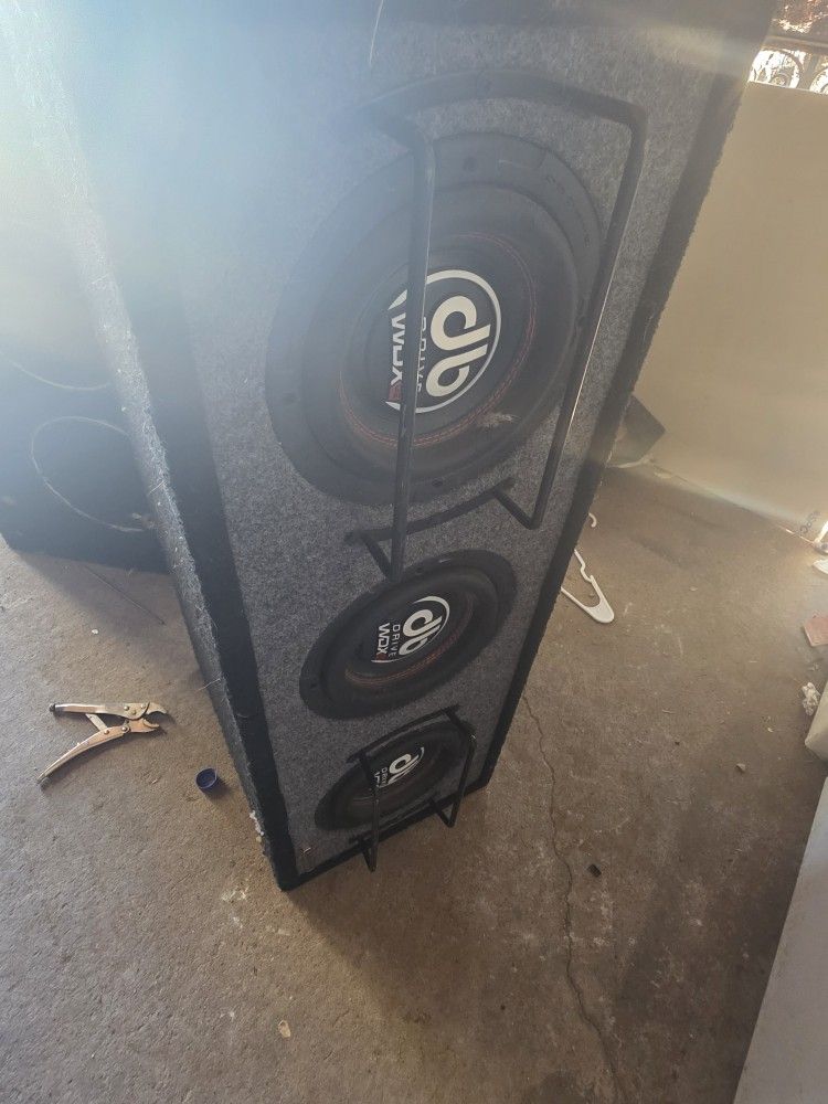 Db Drive Bass Crate Triple 8 Inch Subwoofers