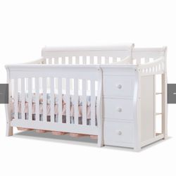 Crib and Changer 