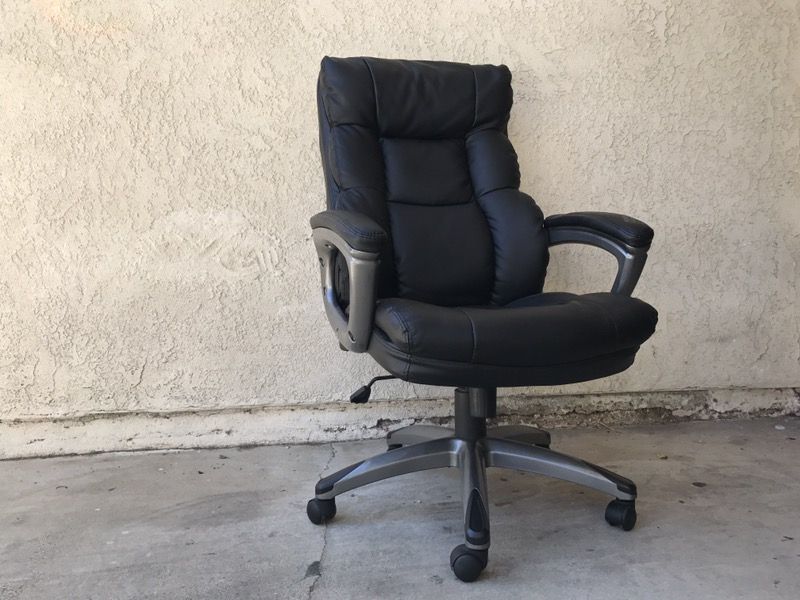 Staples Burlston High Back Executive Office Chair