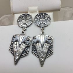 ART DECO VICTORY DESIGNER POSTS