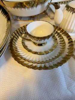 Dinner sets with tea set