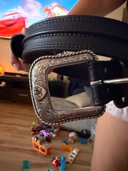 Ariat belt