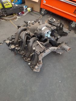Ford F150 4.6 5.4 Intake Manifold