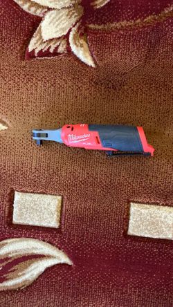 Ratchet 3/8” Fuel Milwaukee