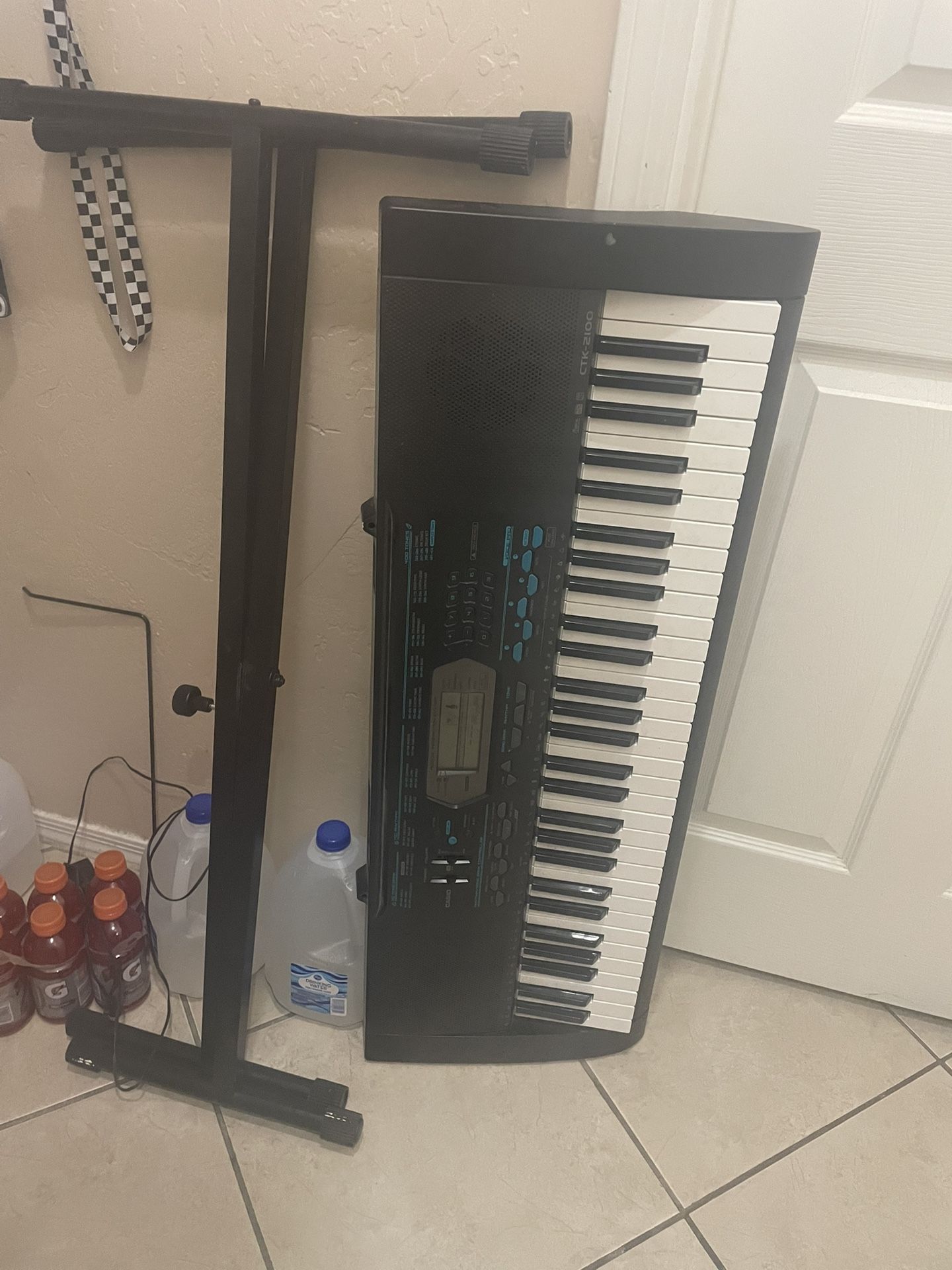 Casio Keyboard With Stand And Bench