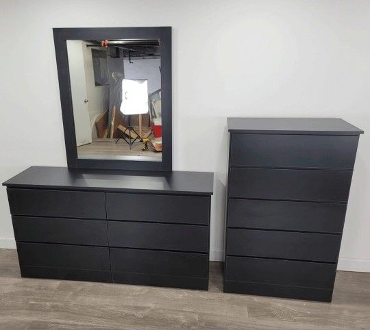 DRESSER WITH MIRROR AND CHEST